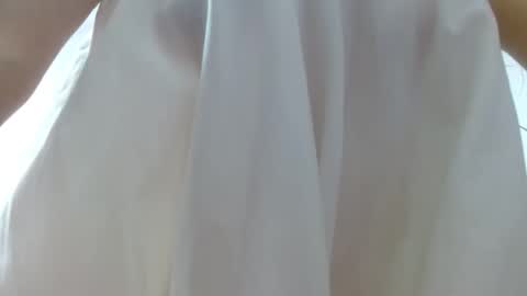 porcelainlux online show from November 1, 10:45 pm