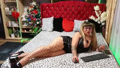 pornbubblebutt online show from December 19, 5:29 pm