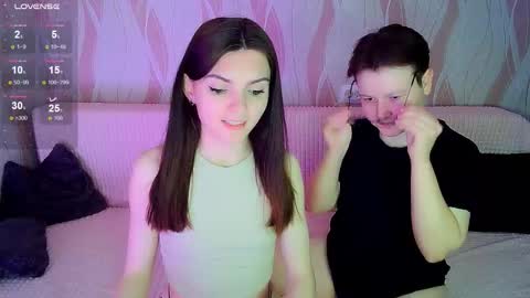 Snapshot of pornostendup chatting on September 23, 10:24 pm Ana and Tati online show from September 23, 10:24 pm