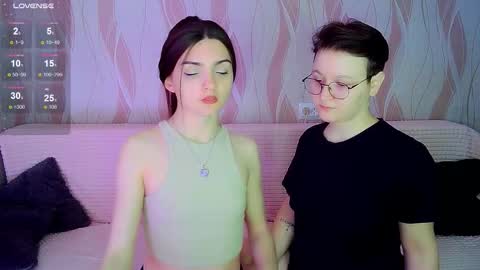 Snapshot of pornostendup chatting on October 30, 8:31 pm Ana and Tati online show from October 30, 8:31 pm