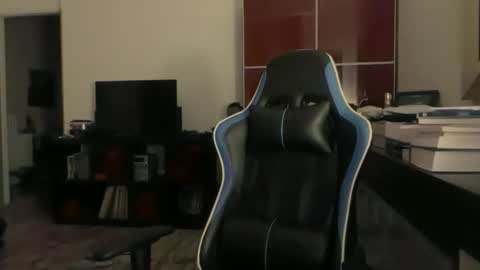 porntoyndr2 online show from November 19, 4:12 am