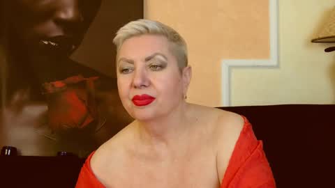 LADY POSH online show from February 12, 1:19 am