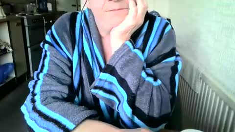 poshman65 online show from January 8, 8:49 am