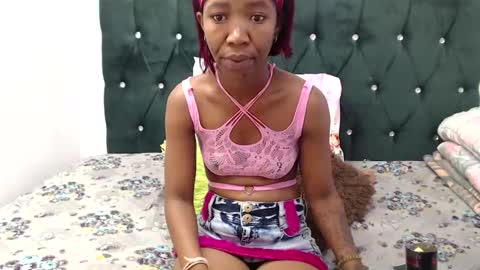 Snapshot of poundwet1 chatting on February 23, 7:17 am Poundwet1 online show from February 23, 7:17 am