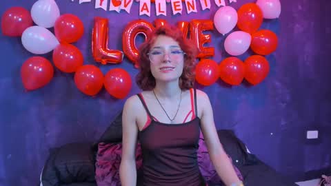 Snapshot of powder__ chatting on February 14, 10:49 am Powder online show from February 14, 10:49 am