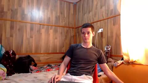 Snapshot of powertwinky chatting on October 6, 7:11 pm chris independent online show from October 6, 7:11 pm