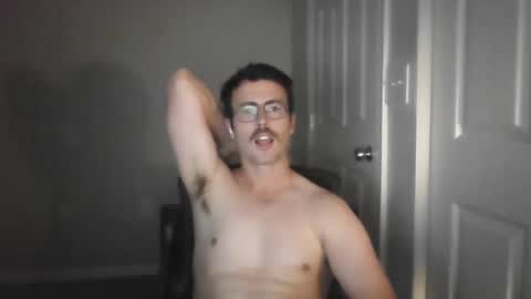 Snapshot of pphoto_95 chatting on October 28, 8:29 am Redd online show from October 28, 8:29 am