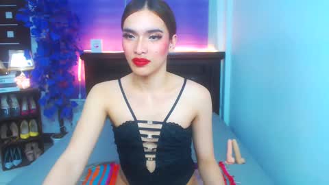 Snapshot of preciosa_banks69 chatting on February 12, 4:44 pm preciosa_banks69 online show from February 12, 4:44 pm