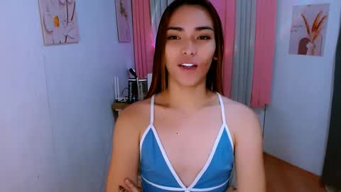 Snapshot of preciosa_banks69 chatting on April 21, 9:04 am preciosa_banks69 online show from April 21, 9:04 am