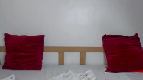 Snapshot of preciousisland chatting on November 12, 2:23 am Paula online show from November 12, 2:23 am