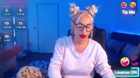 Victoria online show from October 5, 8:18 pm