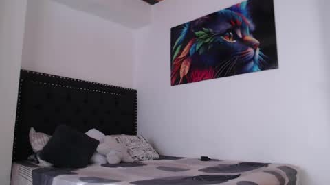 Snapshot of pregnant_love1 chatting on January 24, 7:49 pm ---- online show from January 24, 7:49 pm