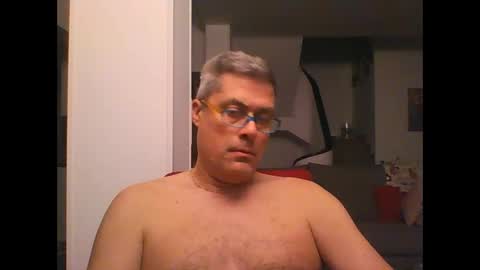 Snapshot of prendimisubito chatting on December 10, 12:17 am prendimisubito online show from December 10, 12:17 am