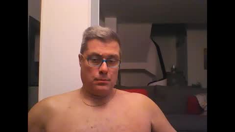 Snapshot of prendimisubito chatting on January 13, 12:30 am prendimisubito online show from January 13, 12:30 am