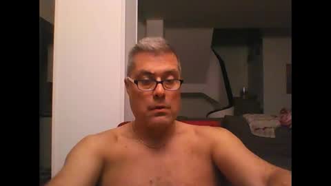 Snapshot of prendimisubito chatting on October 15, 12:55 am prendimisubito online show from October 15, 12:55 am