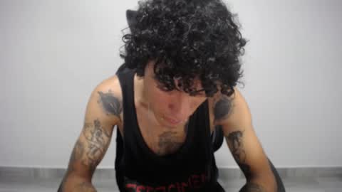 Plux online show from January 31, 5:09 am