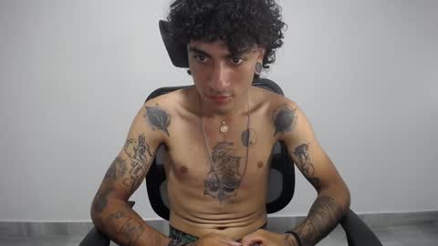 Plux online show from February 12, 5:26 am