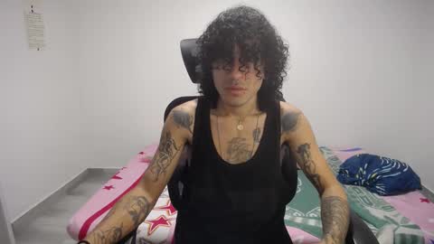 Plux online show from September 17, 7:04 pm