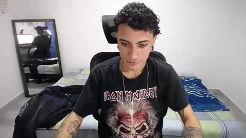 Plux online show from December 21, 7:54 pm