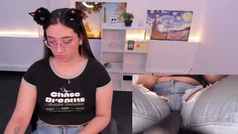 Snapshot of press_anykey chatting on October 4, 1:31 pm Camila online show from October 4, 1:31 pm