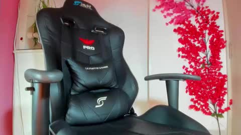 PRESSURE online show from March 23, 10:30 am