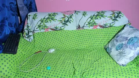 PRESSURE online show from April 3, 8:01 am