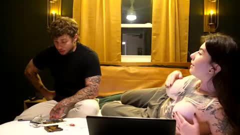 prestonjames999 online show from October 19, 2:45 am