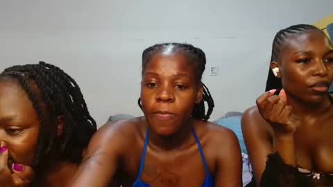 Snapshot of prettie_barbie_ chatting on October 14, 3:51 am Barbie online show from October 14, 3:51 am