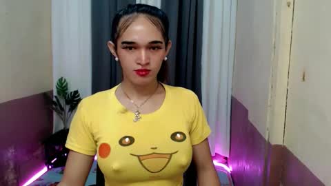 pretty_lady_kitty online show from April 19, 5:45 pm