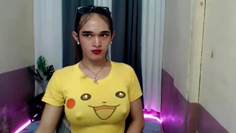 pretty_lady_kitty online show from April 19, 6:21 pm
