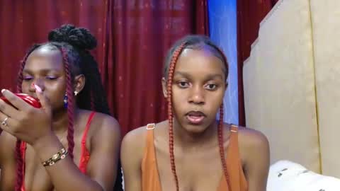 Snapshot of pretty_lioness_ chatting on February 15, 3:09 pm Pretty online show from February 15, 3:09 pm