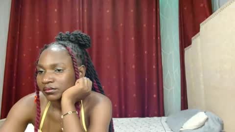 Snapshot of pretty_lioness_ chatting on February 19, 6:04 pm Pretty online show from February 19, 6:04 pm