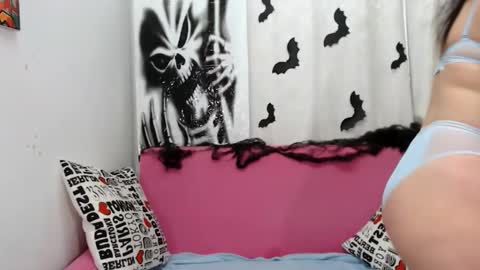 pretty_malika online show from October 29, 3:31 am