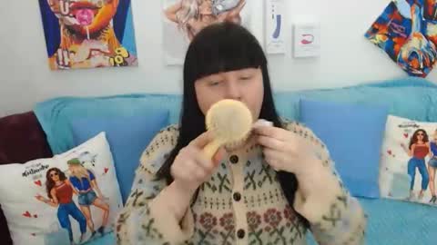 pretty_malika online show from April 18, 6:50 am