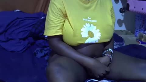 pretty_mary6 online show from April 28, 8:14 pm