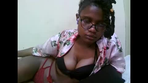 pretty_mellan online show from January 31, 5:51 am