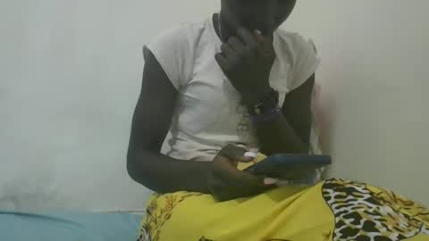 pretty_petite_ebony online show from December 13, 7:32 pm
