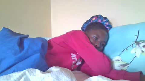 pretty_petite_ebony online show from December 23, 7:38 am