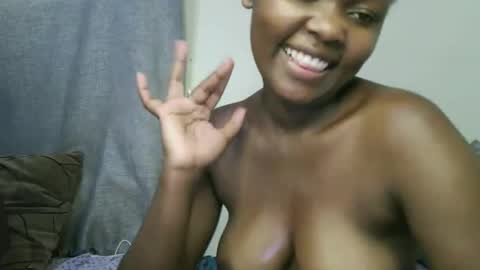 pretty_shanz online show from October 17, 5:21 am