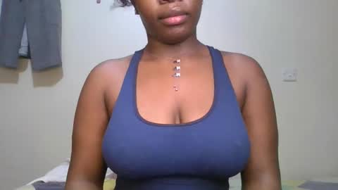 pretty_shila online show from October 27, 5:06 pm