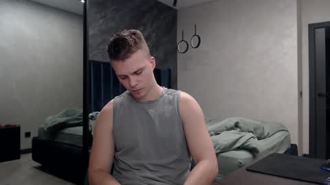 Justin online show from December 2, 5:08 pm