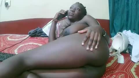 pretty_tiffany1 online show from December 3, 6:32 am