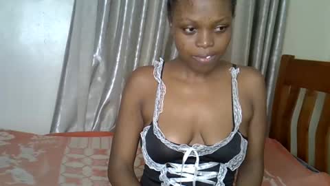 Snapshot of prettybabe02 chatting on October 4, 9:57 pm SaraCattra online show from October 4, 9:57 pm