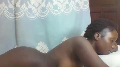 Snapshot of prettydarkskin002 chatting on February 12, 1:48 pm SHANIA online show from February 12, 1:48 pm