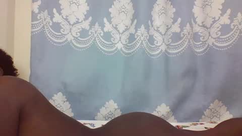 Snapshot of prettydarkskin002 chatting on February 13, 5:22 pm SHANIA online show from February 13, 5:22 pm