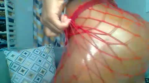 PrettyEla online show from March 9, 3:16 pm