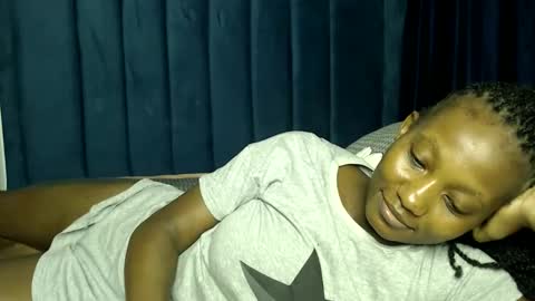 Mary online show from December 18, 5:41 pm