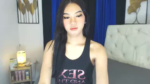 prettyhothugecock online show from February 27, 1:27 am