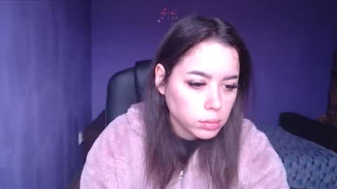 prettyjulliette online show from February 1, 11:32 am