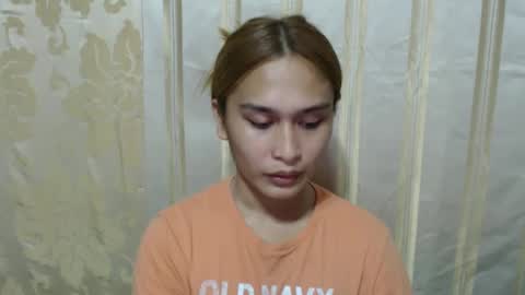 Snapshot of prettykate_04 chatting on December 16, 6:53 am Kate online show from December 16, 6:53 am